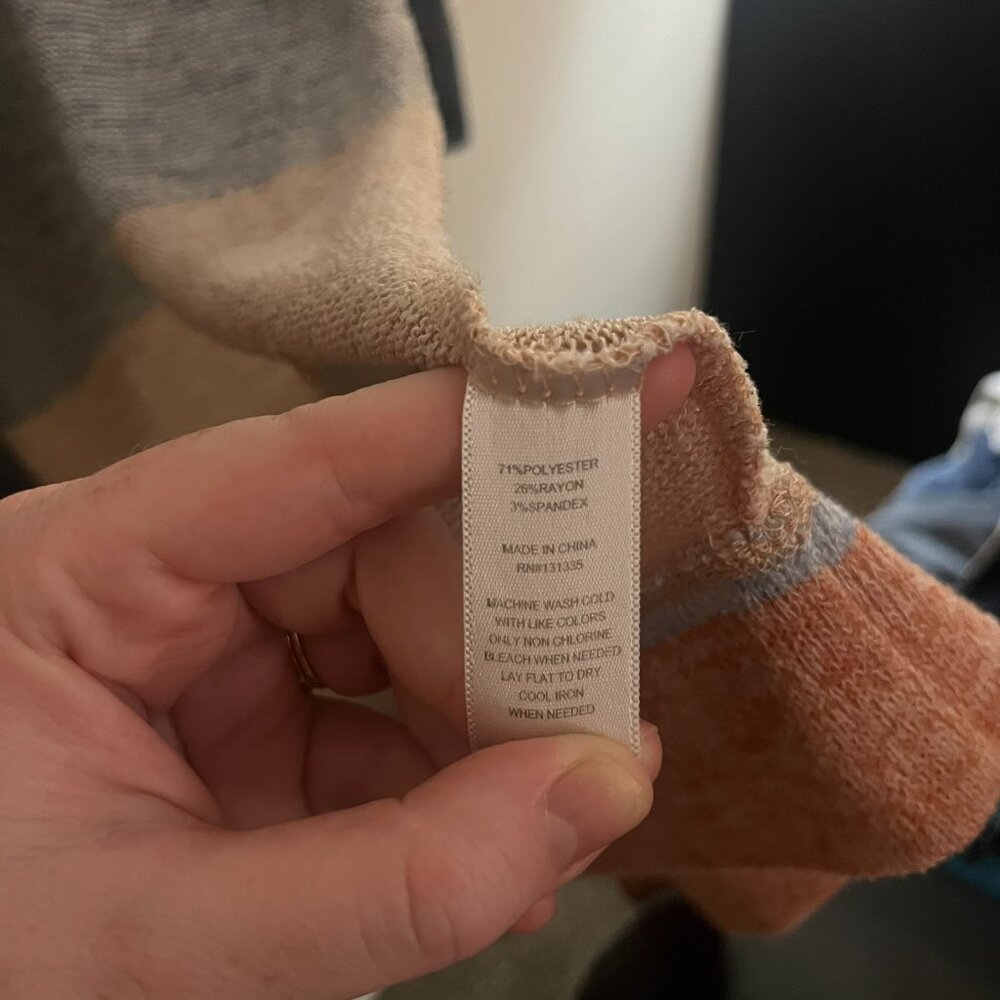 Color Block Cardigan - Picture 6 of 8